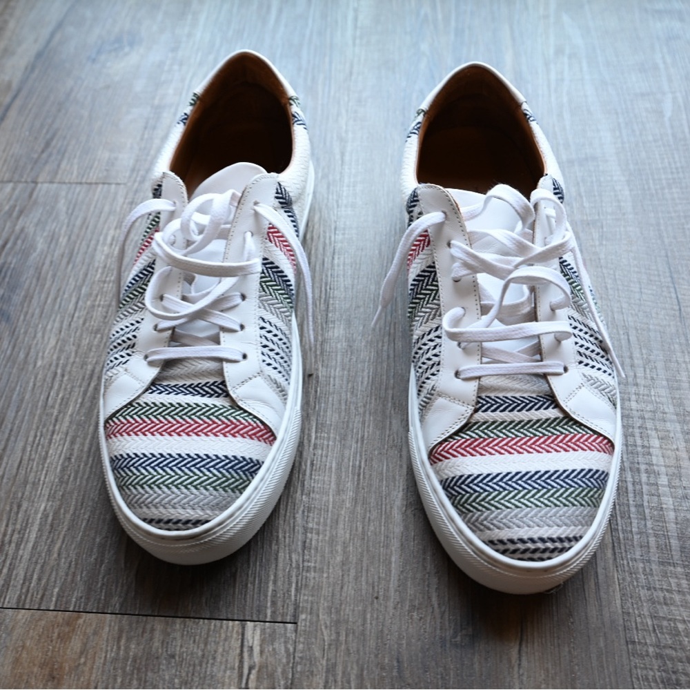 White and Red Casual Sneakers with Classic Silhouette